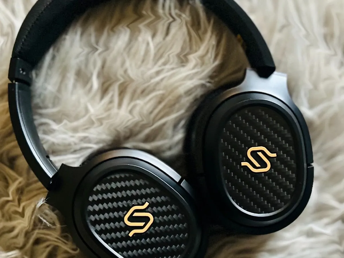 Headphones